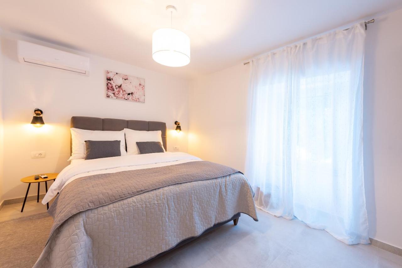 Apartment Olive Kaštela Zewnętrze zdjęcie