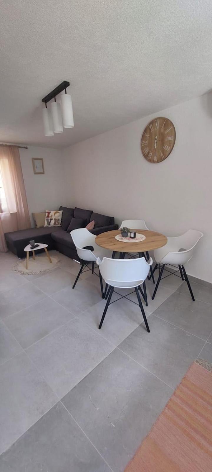 Apartment Olive Kaštela Zewnętrze zdjęcie